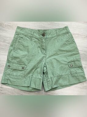 Woolrich Women's Cargo Shorts Size 8 Green Leaf Print 100% Cotton Utility